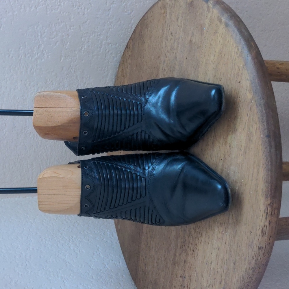 MA Spiga black leather size 7.5.